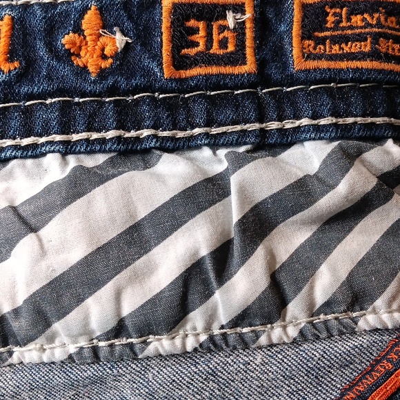 Rock Revival Jeans - Picture 5 of 5